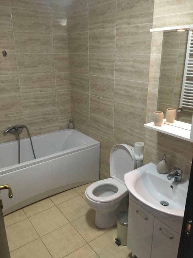 Summerland Apartment 45 Mamaia Esterno foto
